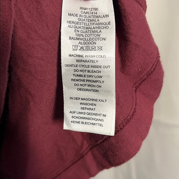 True Religion Men’s Buddha Guitar Logo Burgundy Maroon Short Sleeve Shirt Small - Picture 4 of 5